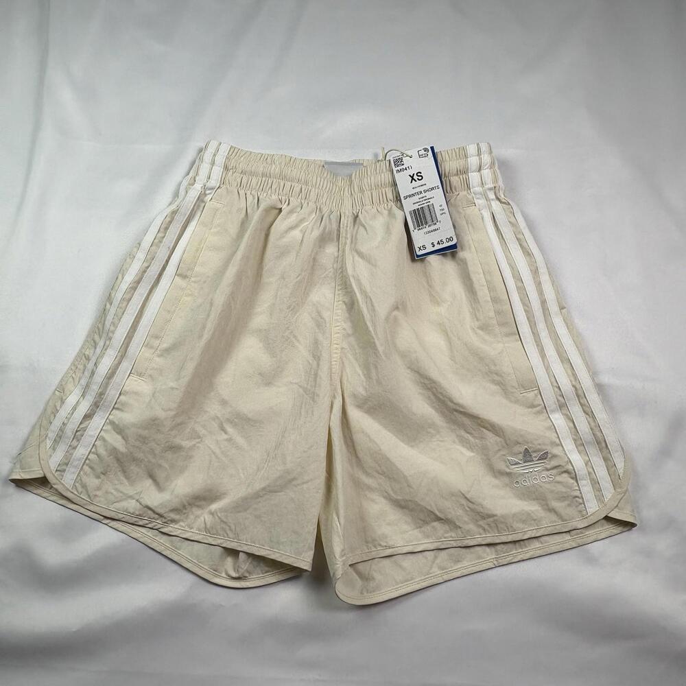 Adidas Original Classic Womder Sprinter Shorts Size XS.  New (Item 173)